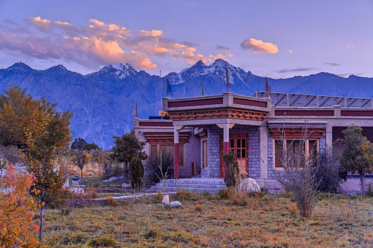 Hotel Lchang Nang Retreat-The House Of Trees-Nubra Valley à Sumur Extérieur photo